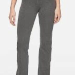 Athleta Powevita straight leg pant black size M
